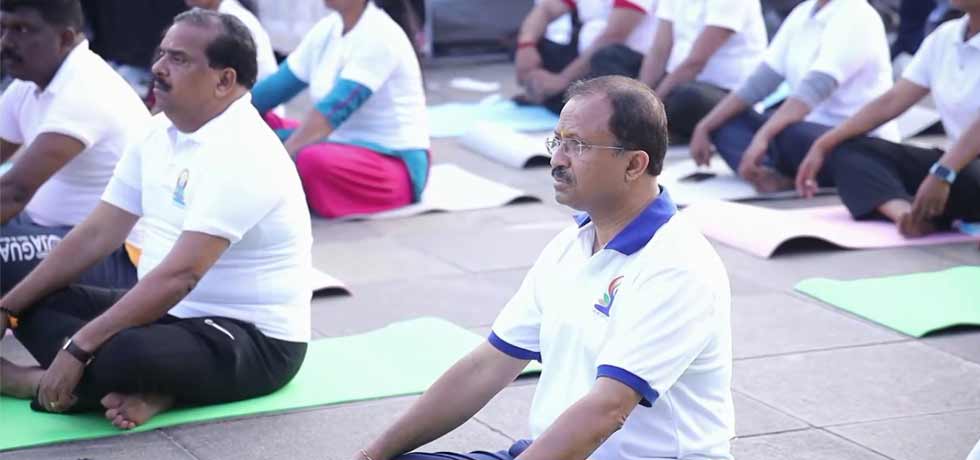 Minister of State for External Affairs Shri V. Muraleedharan participated in the International Day of Yoga at Sree Padmanabhaswamy Temple, Thiruvananthapuram, Kerala