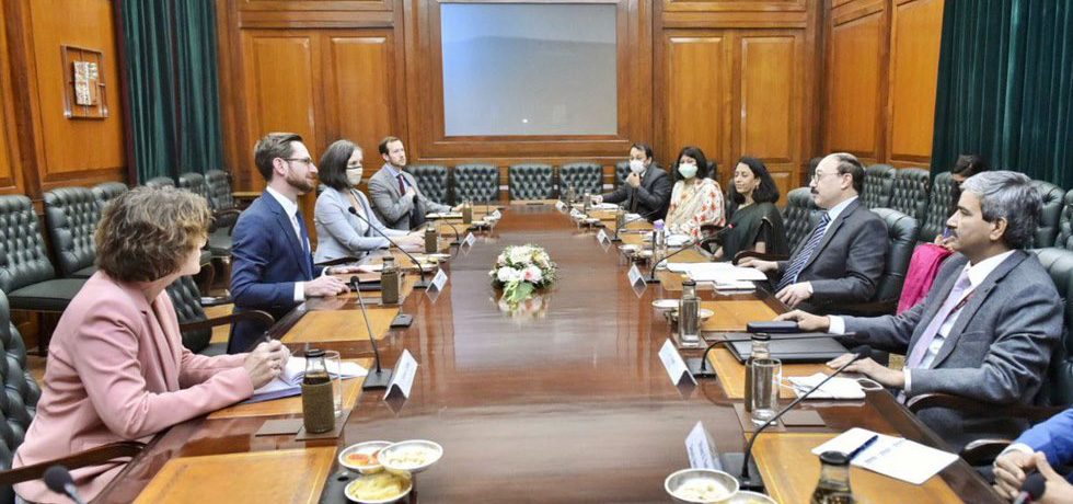 Foreign Secretary, Shri Harsh Vardhan Shingla meets US Special Representative for Afghanistan, Thomas West