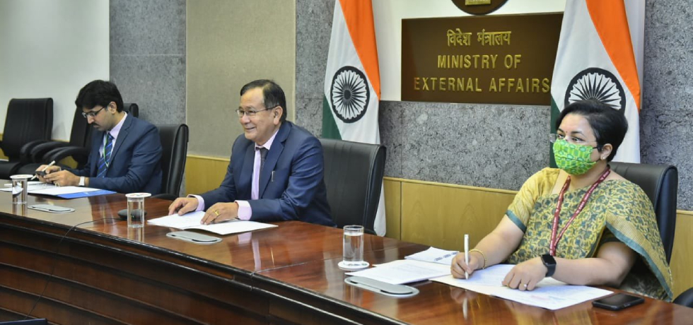 Minister of State for External Affairs, Dr. Rajkumar Ranjan Singh having productive discussions with Hon. Kandhi A. Elieisar, Secretary, Department of Foreign Affairs of the Federated States of Micronesia