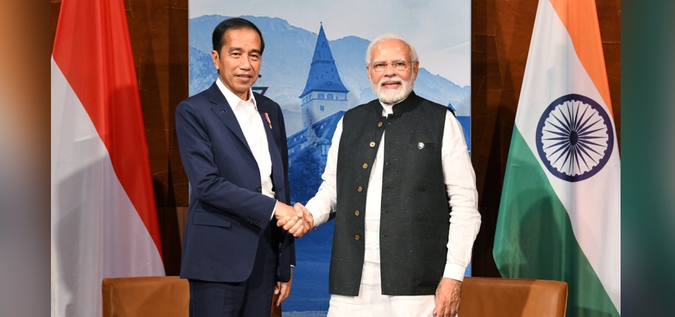 Prime Minister Shri Narendra Modi met H. E. Mr. Joko Widodo, President of the Republic of Indonesia in Germany