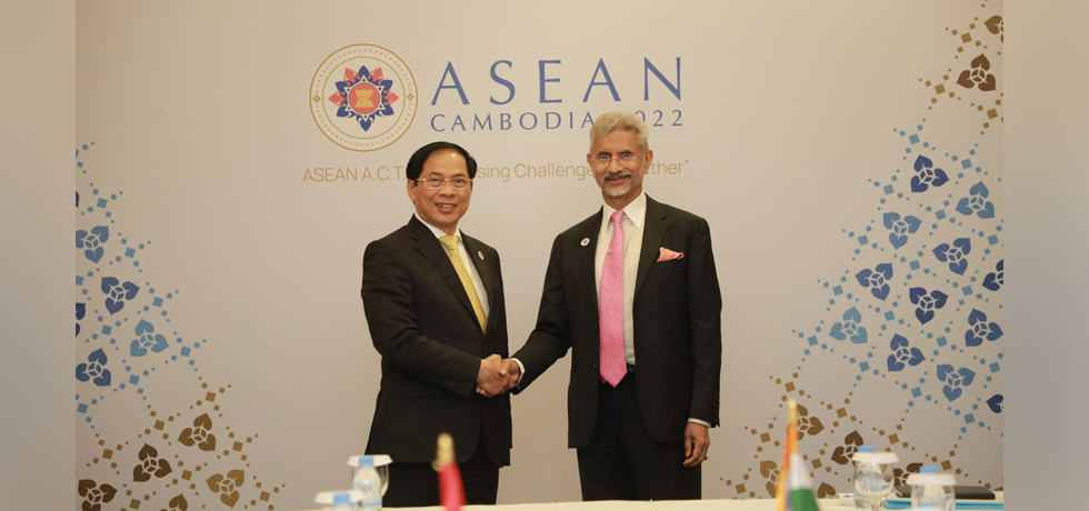 External Affairs Minister Dr. S. Jaishankar met H. E. Mr. Bui Thanh Son, Minister of Foreign Affairs of the Socialist Republic of Vietnam in Cambodia