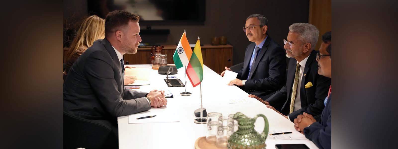 विदेश मंत्री डॉ. एस. जयशंकर ने स्टॉकहोम, स्वीडन में लिथुआनिया के विदेश मंत्री महामहिम श्री. गेब्रियलियस लैंड्सबर्गिस से मुलाकात की