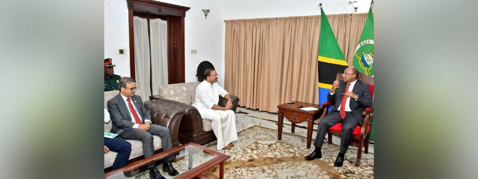 Minister of State for External Affairs Shri V. Muraleedharan met the President of Zanzibar, H.E. Dr. Hussein Ali Mwinyi in Zanzibar