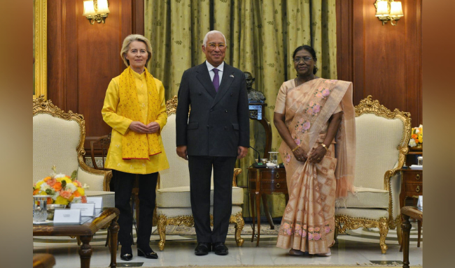 President Smt. Droupadi Murmu welcomed H.E. Mr. Antonio Costa, President of the European Council, and H.E. Ms. Ursula von der Leyen, President of the European Commission at Rashtrapati Bhavan